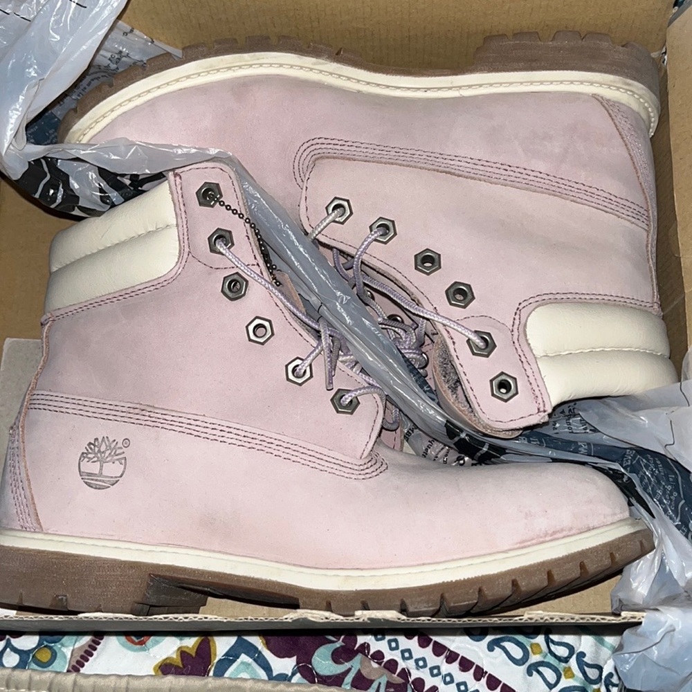 Timberland womens 9 EUC